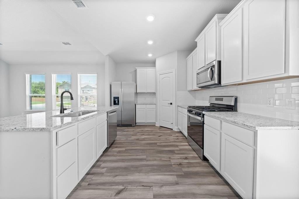 2012 Hardwick Dr - Photo 2 of 13