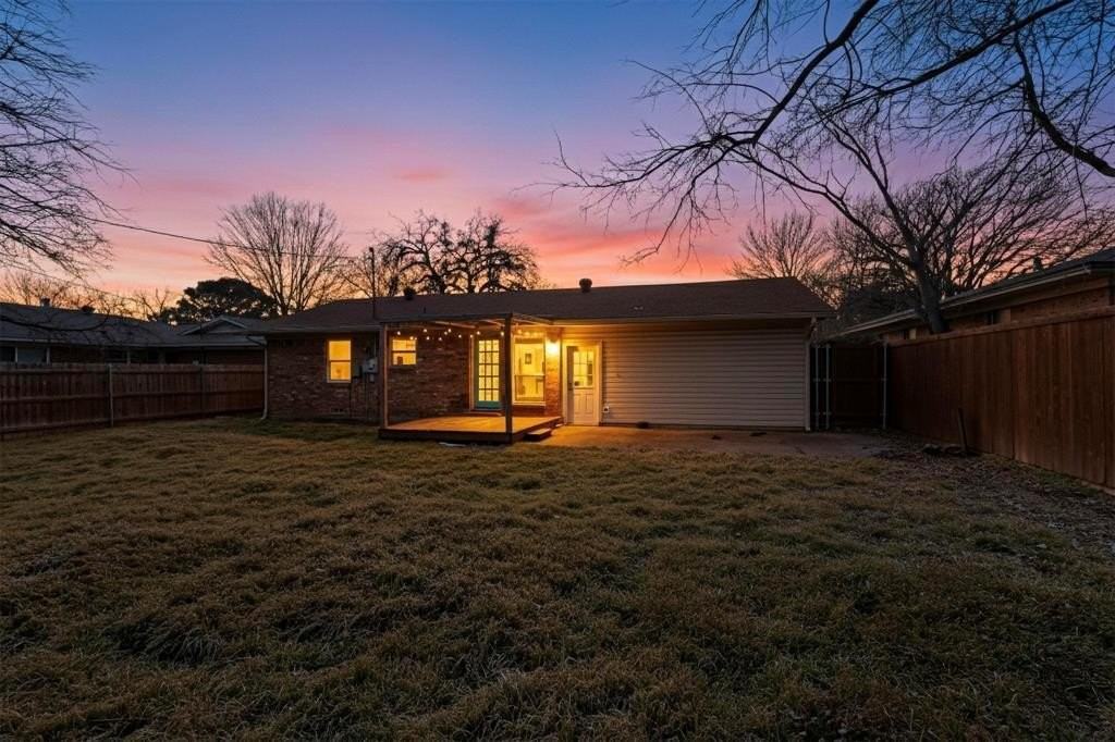 1824 Cordell St - Photo 2 of 33