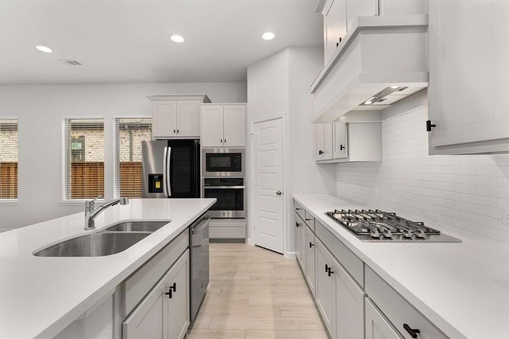 3109 Cottontail Dr - Photo 4 of 18