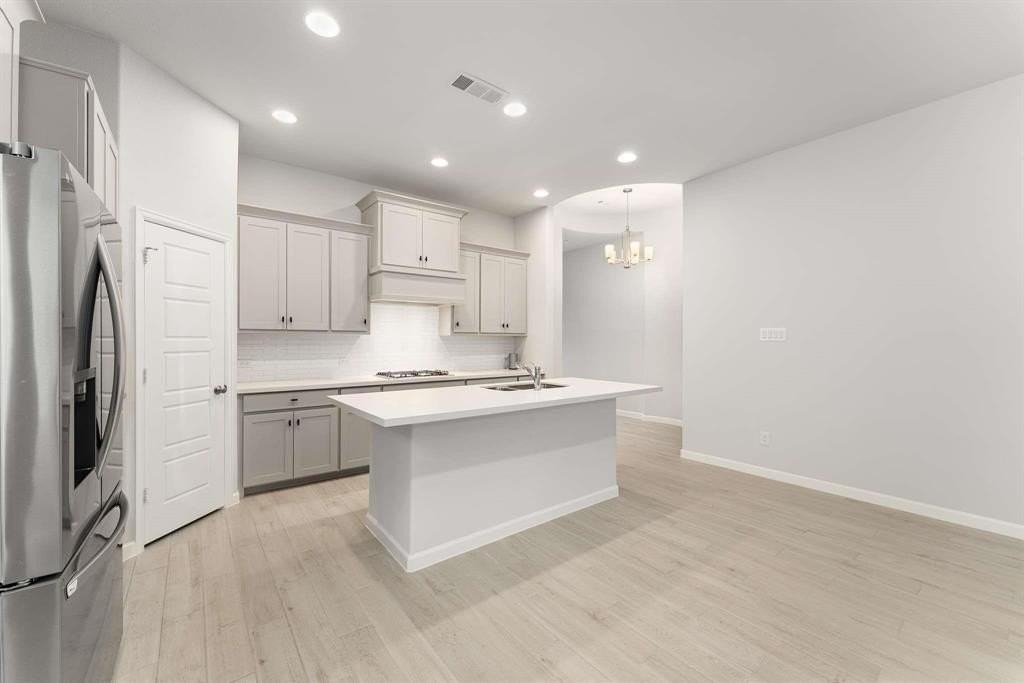 3109 Cottontail Dr - Photo 5 of 18