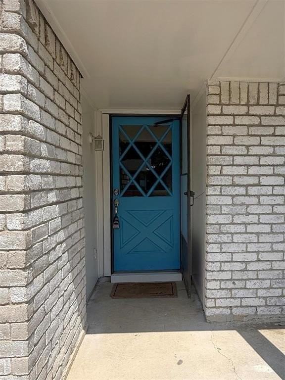 6933 Glenhurst Dr - Photo 3 of 24