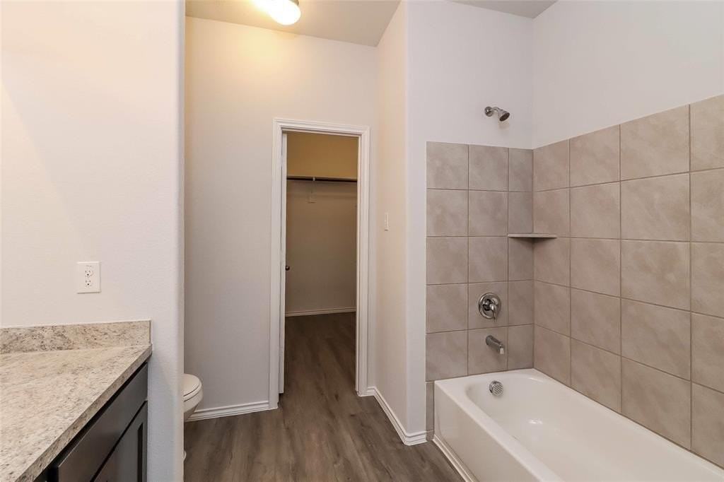 8201 Camellia Tree Ct - Photo 4 of 17