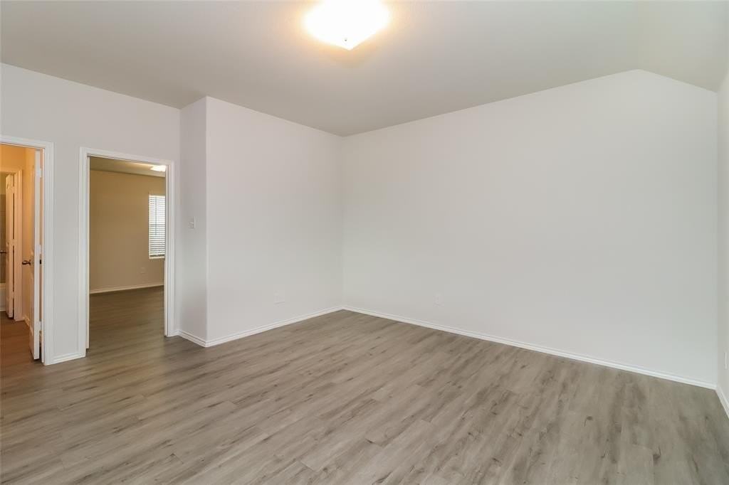 8201 Camellia Tree Ct - Photo 7 of 17