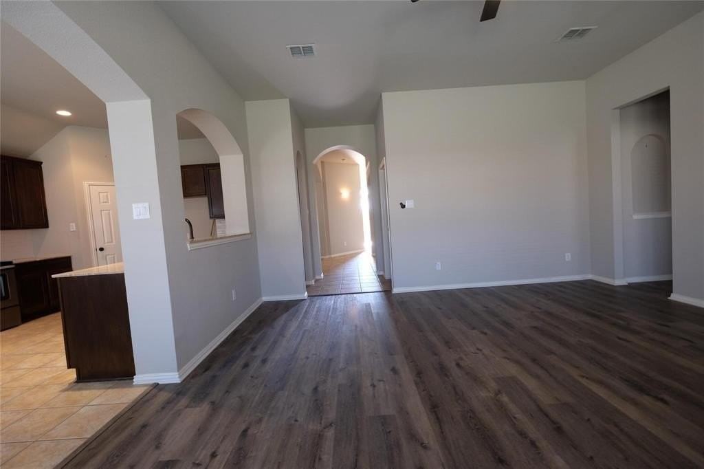 3102 Charles Ct - Photo 5 of 20