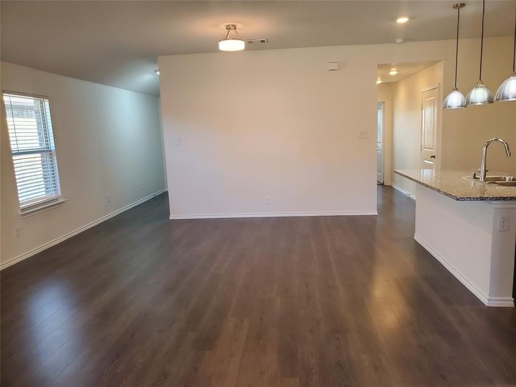 2043 Serval Ln - Photo 2 of 13