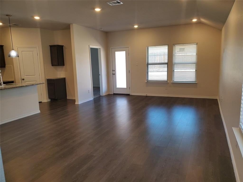 2043 Serval Ln - Photo 4 of 13