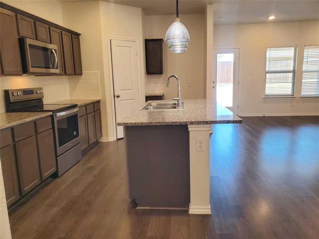 2043 Serval Ln - Photo 7 of 13