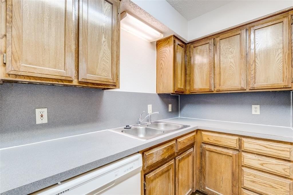 2408 Miguel Ln - Photo 5 of 15