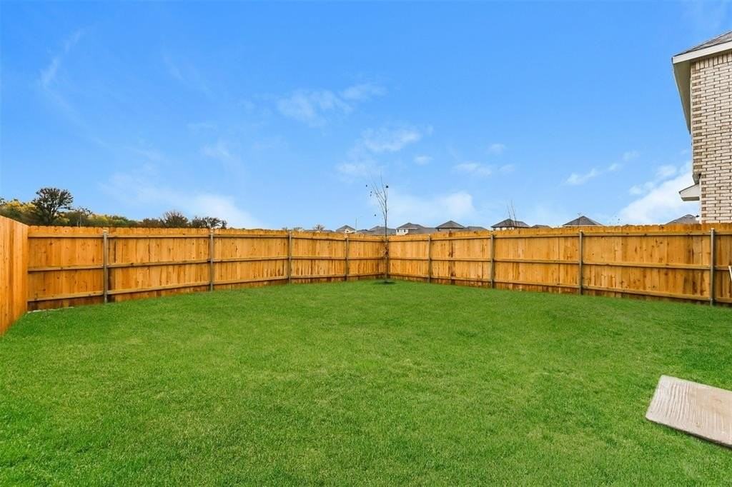 1408 Jonah Ln - Photo 2 of 17