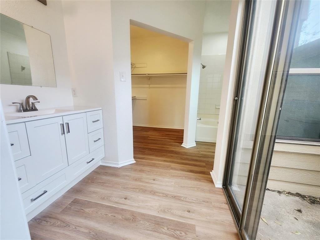 802 Headwater Dr - Photo 6 of 7