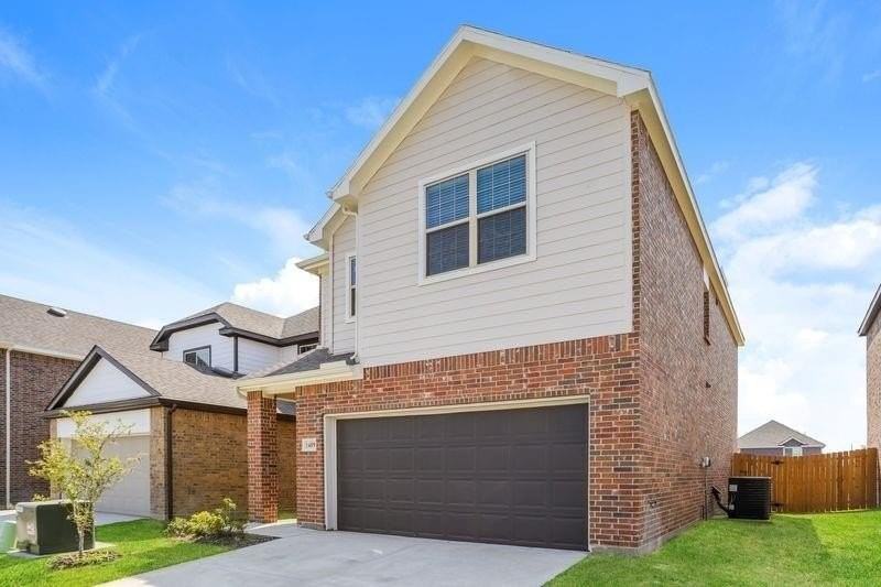 1409 Jonah Ln - Photo 2 of 18