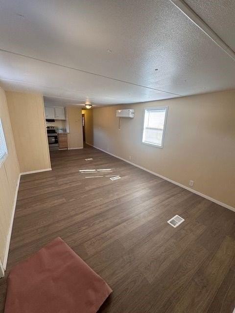 1265 Maxwell St - Photo 3 of 10