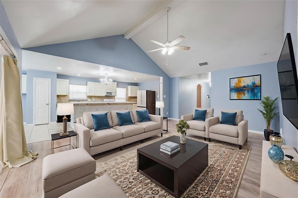 136 Presidents Way - Photo 3 of 17