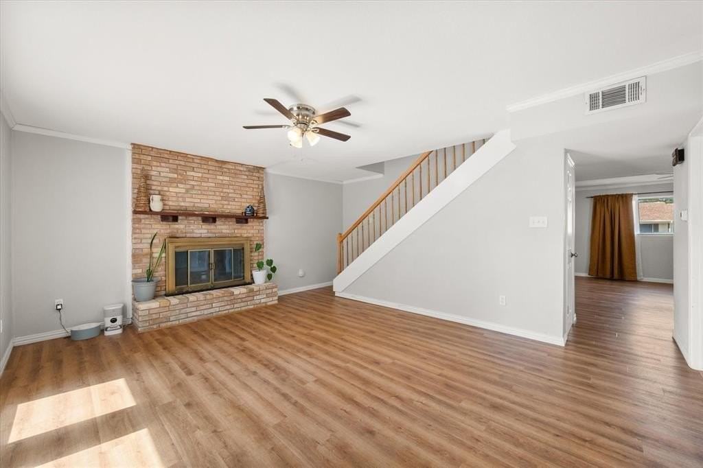 2402 Woodlawn Dr - Photo 6 of 18