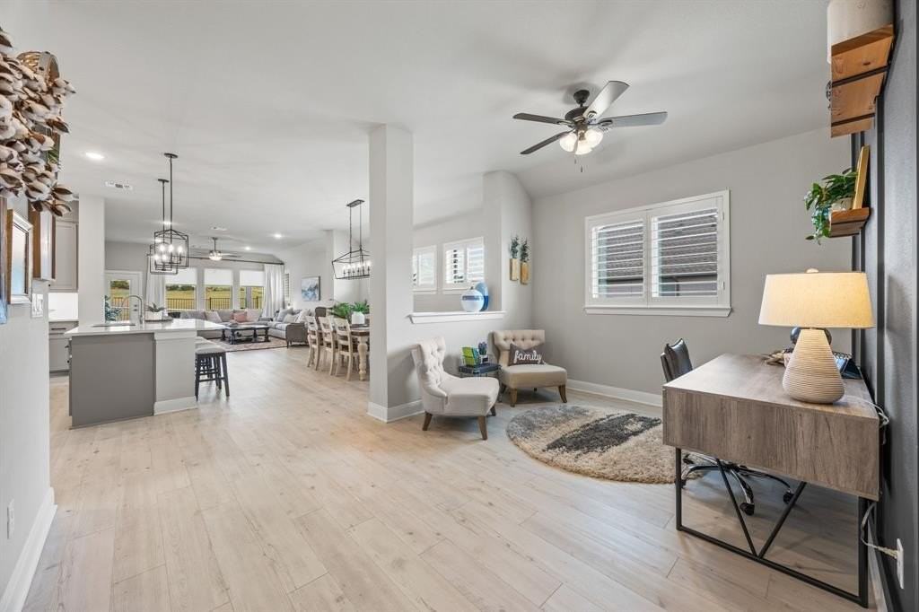 2102 Clear Water Way - Photo 4 of 32