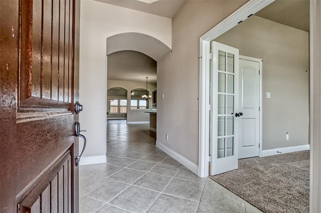 330 Sweetspire Dr - Photo 2 of 30