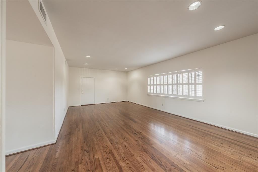 6205 Greenway Rd #6 - Photo 4 of 31