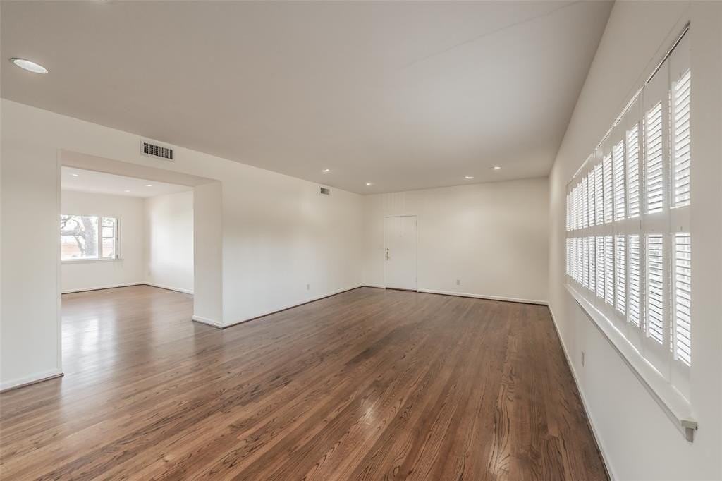 6205 Greenway Rd #6 - Photo 5 of 31