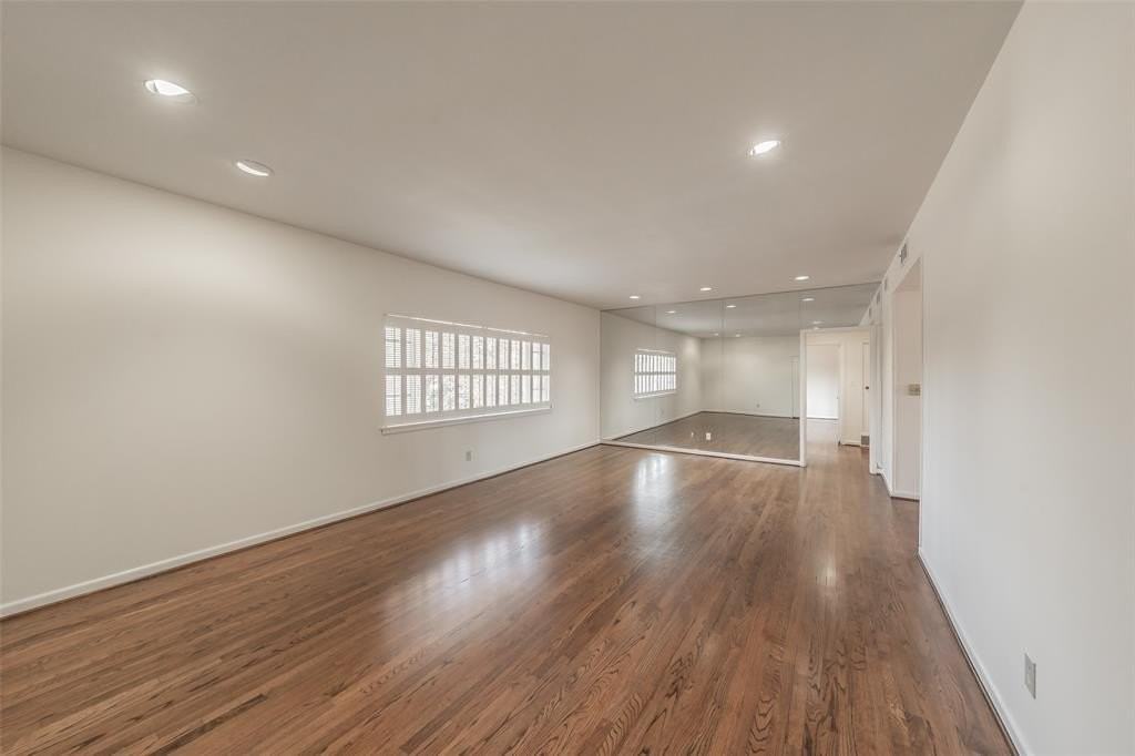 6205 Greenway Rd #6 - Photo 7 of 31