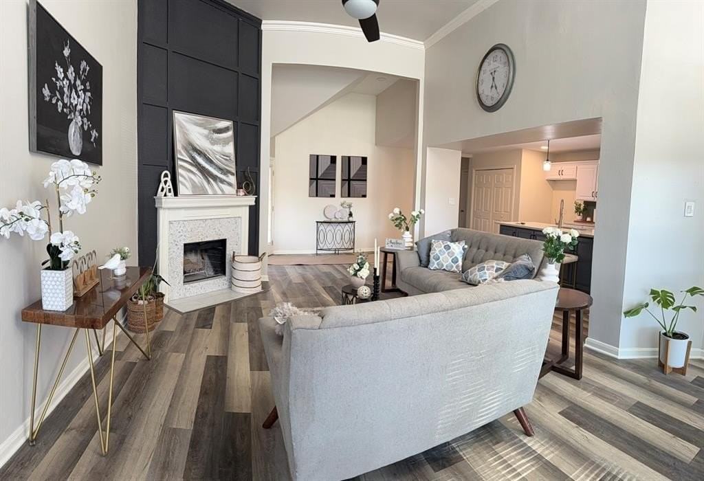 8701 Woodlake Dr - Photo 2 of 14