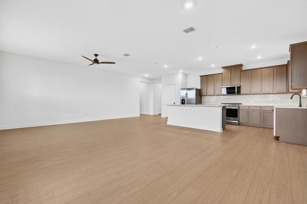 125 Gallegos Dr - Photo 5 of 34