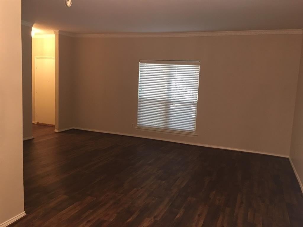 4312 Bellaire Dr S #127 - Photo 5 of 17