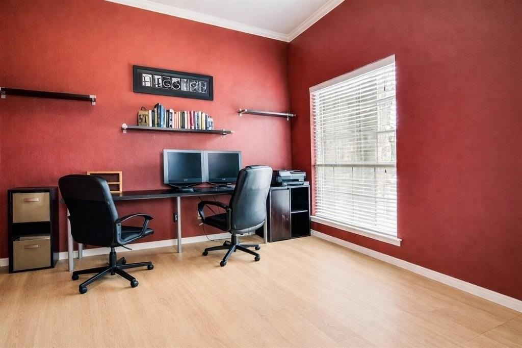 10436 Flat Creek Trl - Photo 5 of 19