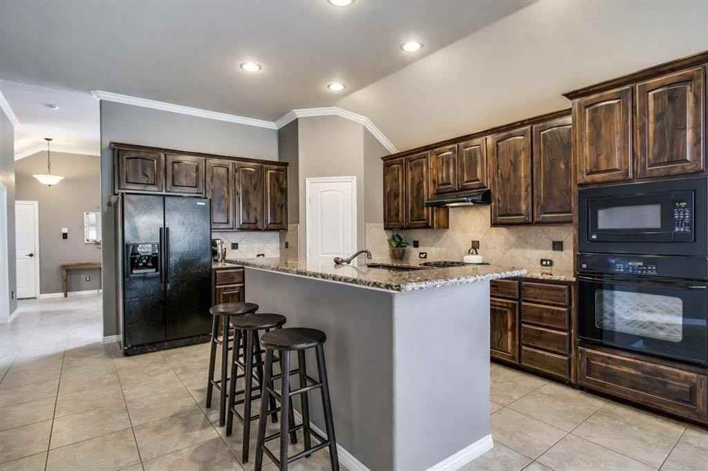 10436 Flat Creek Trl - Photo 6 of 19