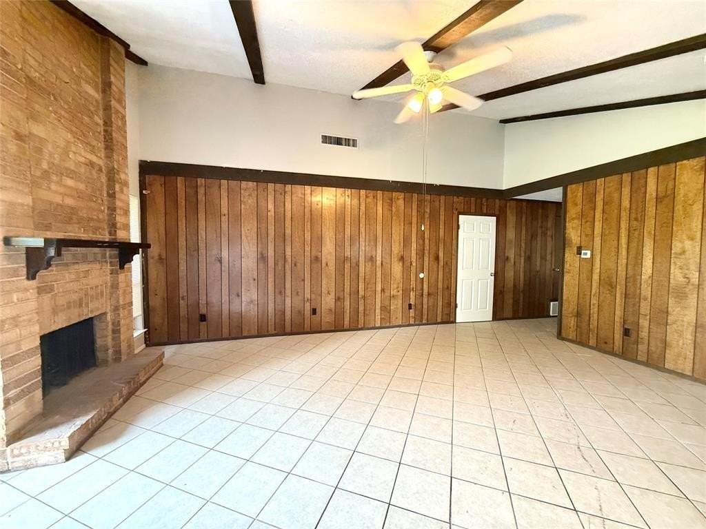 1909 Forestdale Dr - Photo 3 of 16