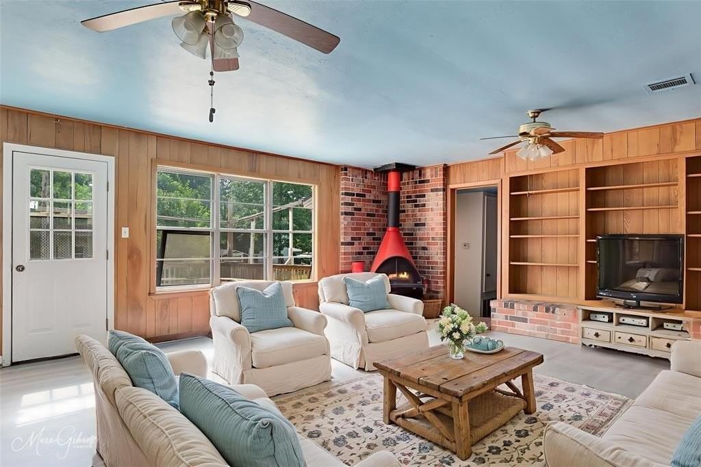 3109 Gorton Rd - Photo 3 of 20