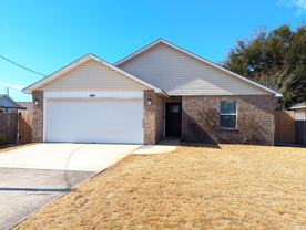 2001 Presidio St - Photo 1 of 1