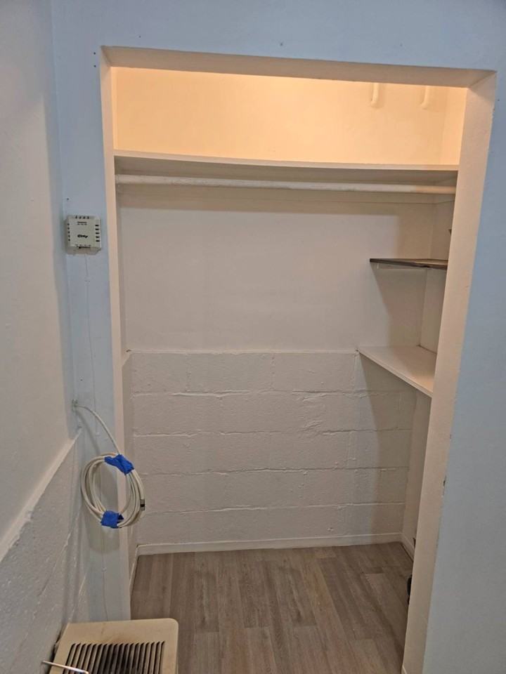 13801 S Vermont Ave #M6 - Photo 7 of 11