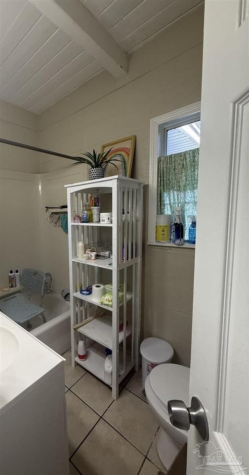 502 New York Dr - Photo 3 of 5