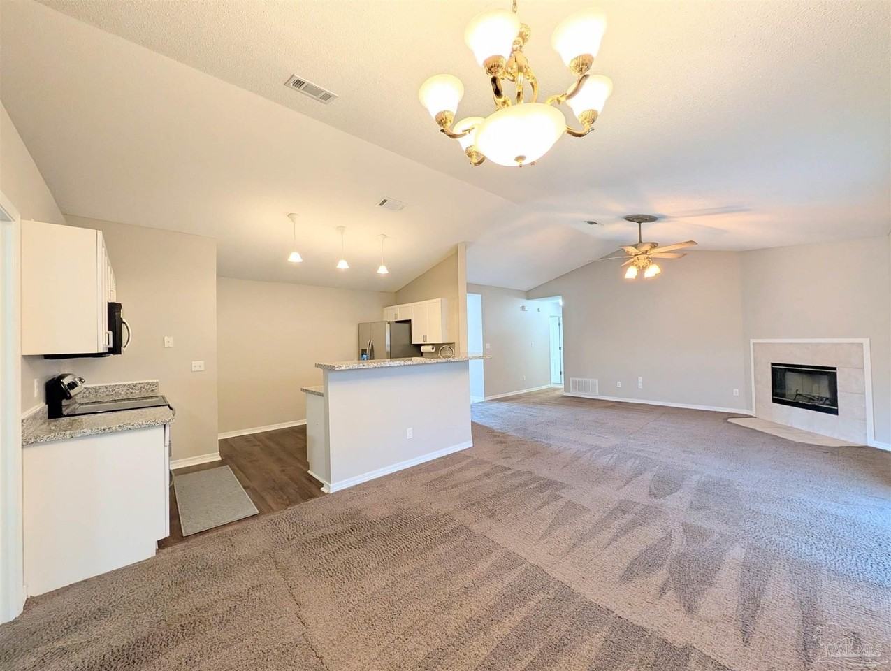 175 Carrier Dr - Photo 6 of 30