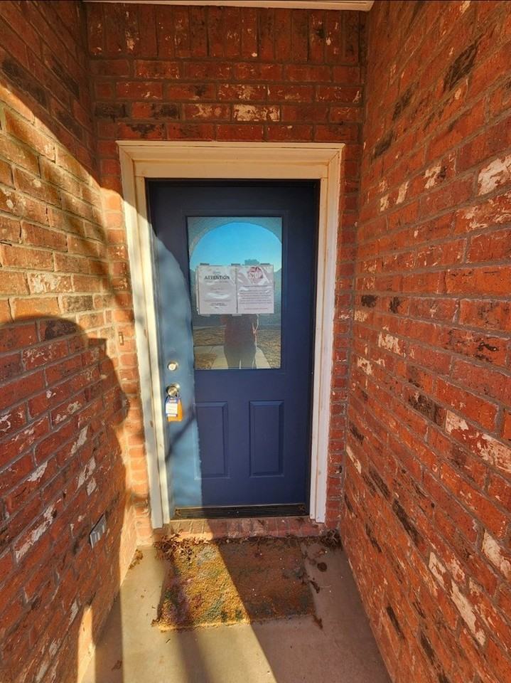 3300 Oakmont Dr - Photo 2 of 27