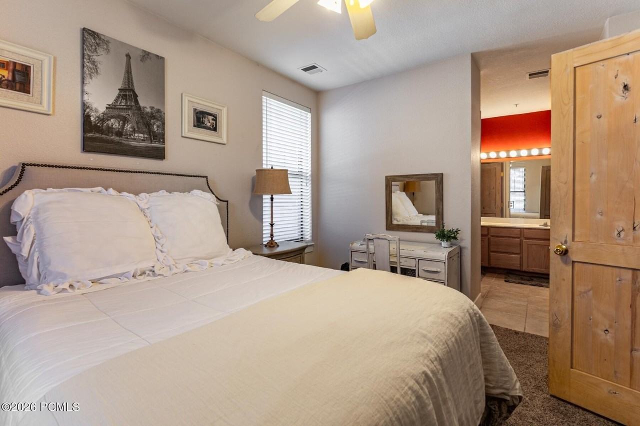 8350 Meadowview Ct Apt C23 #C23 - Photo 7 of 17