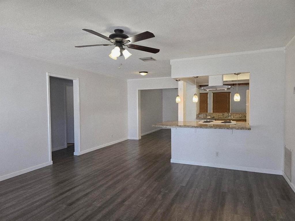 5713 Nw 65th Ter - Photo 5 of 27