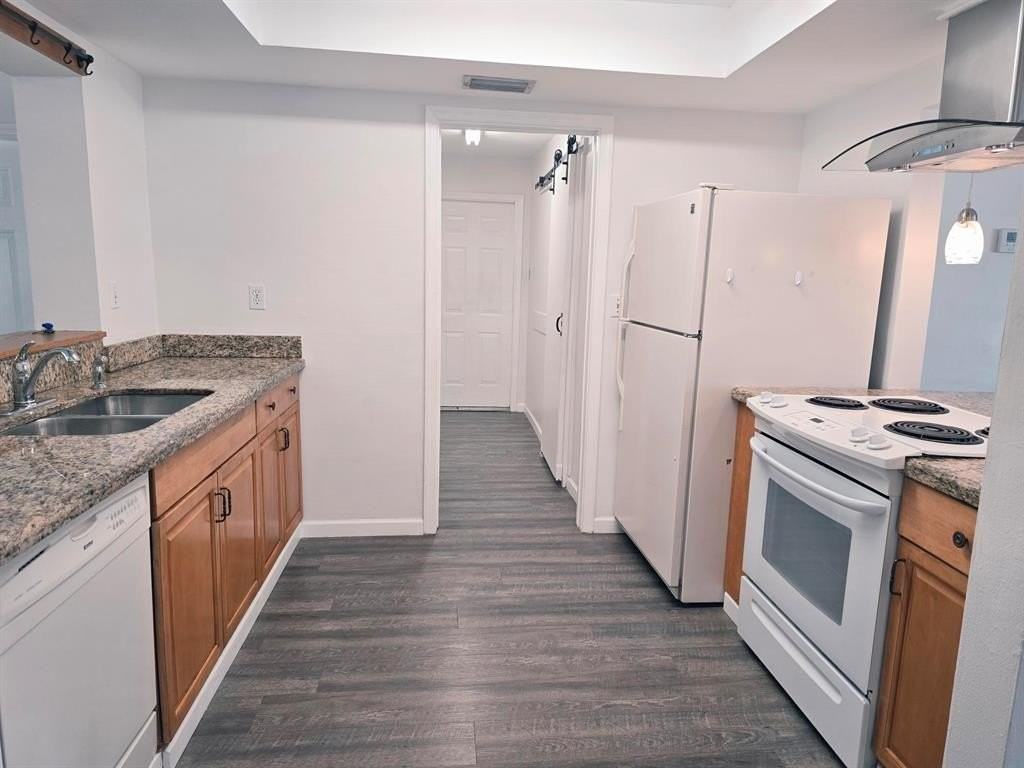 5713 Nw 65th Ter - Photo 7 of 27