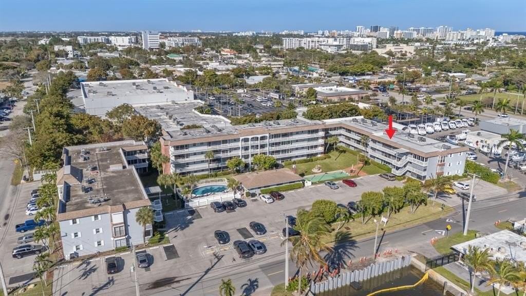 1971 Se 5th Ct #203 - Photo 2 of 32