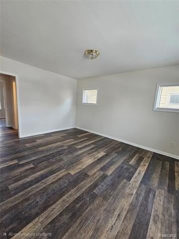 1432 Warwick Ave - Photo 6 of 14