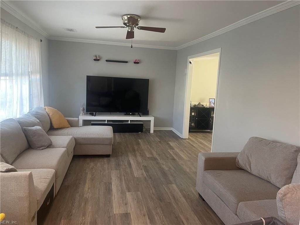 344 De Laura Dr - Photo 2 of 35