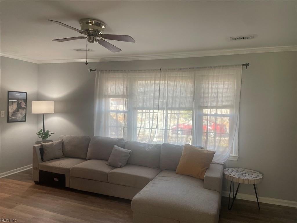 344 De Laura Dr - Photo 4 of 35