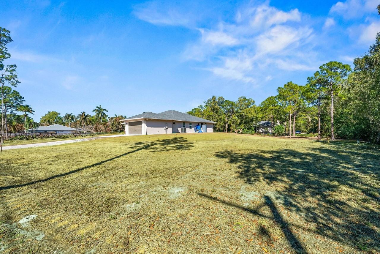 18713 92nd Ln N - Photo 3 of 49