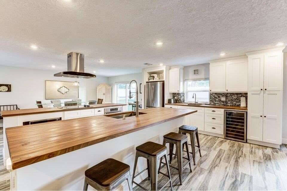 2594 Marcinski Rd - Photo 2 of 11