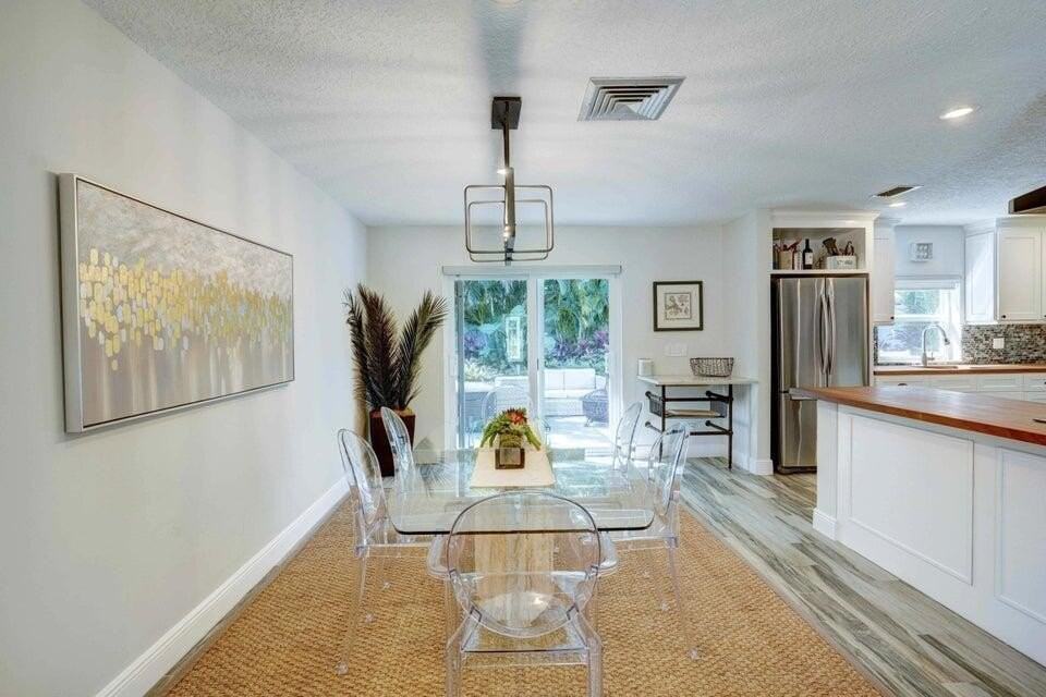 2594 Marcinski Rd - Photo 7 of 11