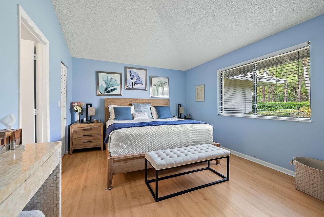 835 Club Dr - Photo 7 of 14