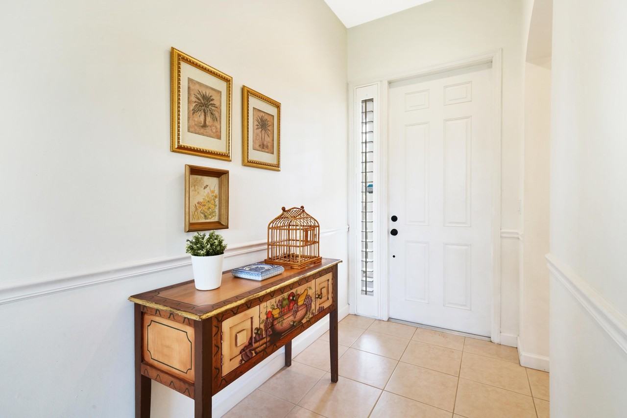 10567 Sw West Park Ave - Photo 6 of 50