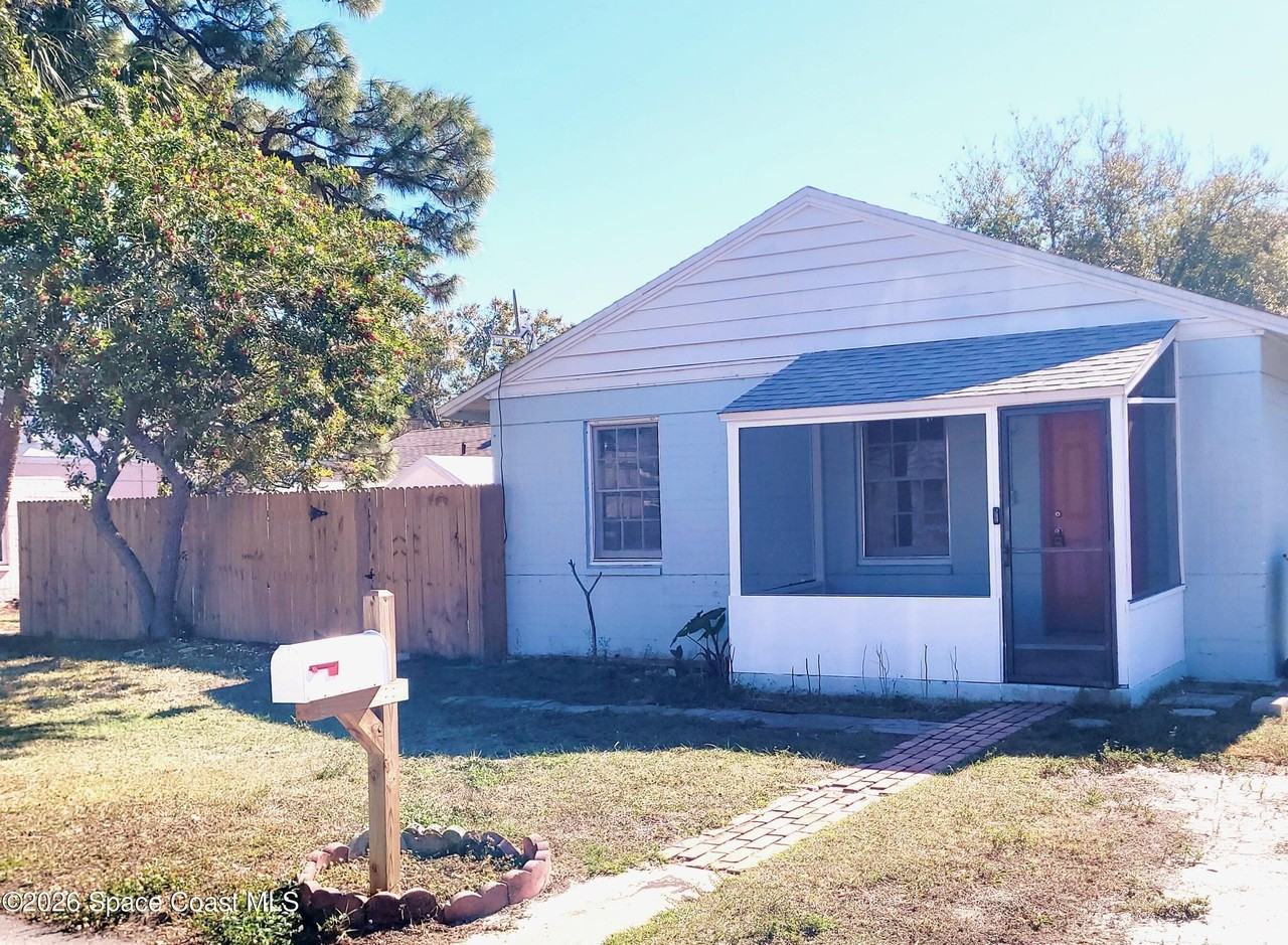 807 Azalea Ct - Photo 2 of 6