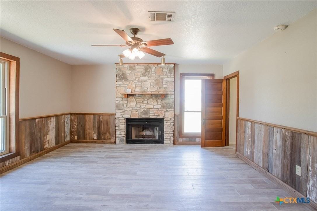 4692 Se River Rd - Photo 3 of 38