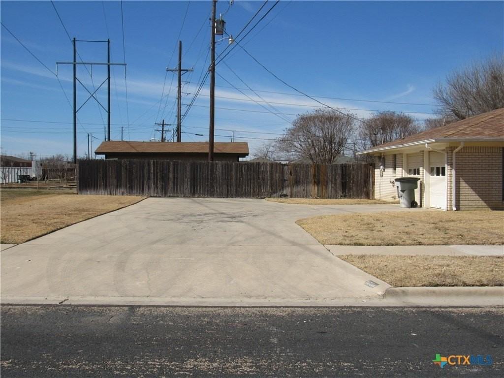 1603 S 2nd St - Photo 2 of 34